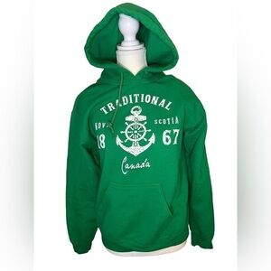 ⭐️ Green hoodie- small